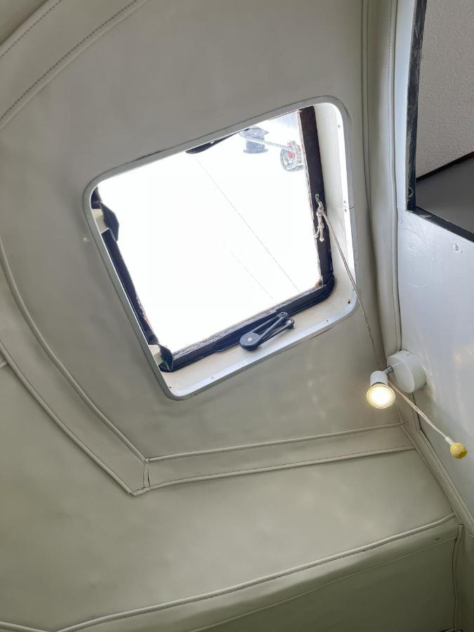 מלון לה רושל Location Un Petit Voilier מראה חיצוני תמונה